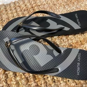 Tory burch bundle, flip flops Size 9 both.